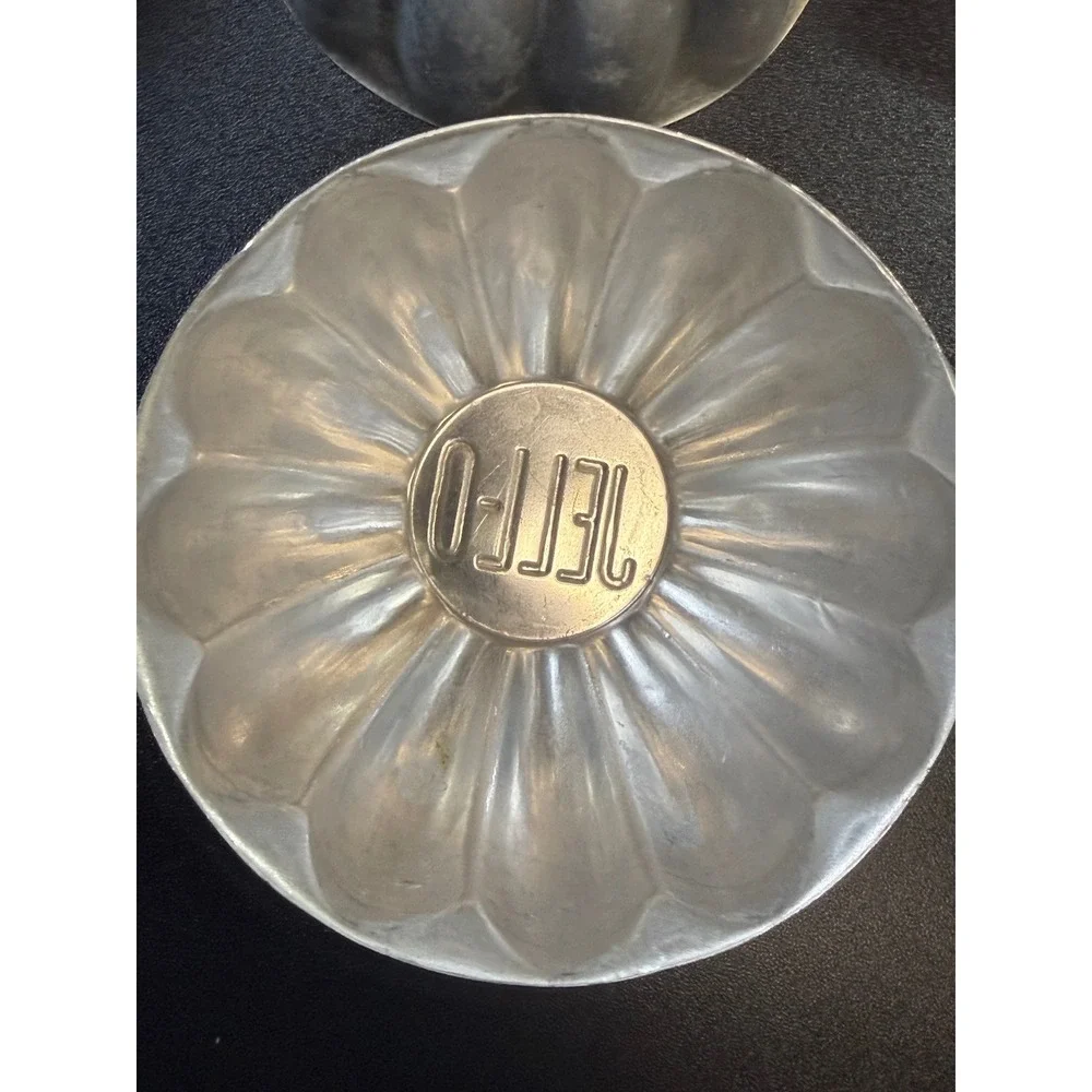 Vintage Jell-O Aluminum Gelatin Mold Set of 5 Silver Fluted Retro Kitchenware J4